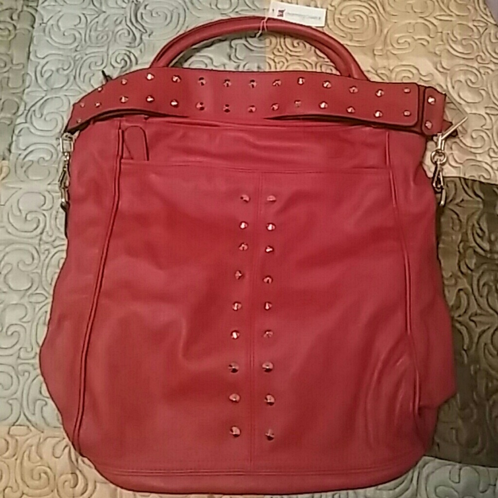 Trying to downsize my purse collection..